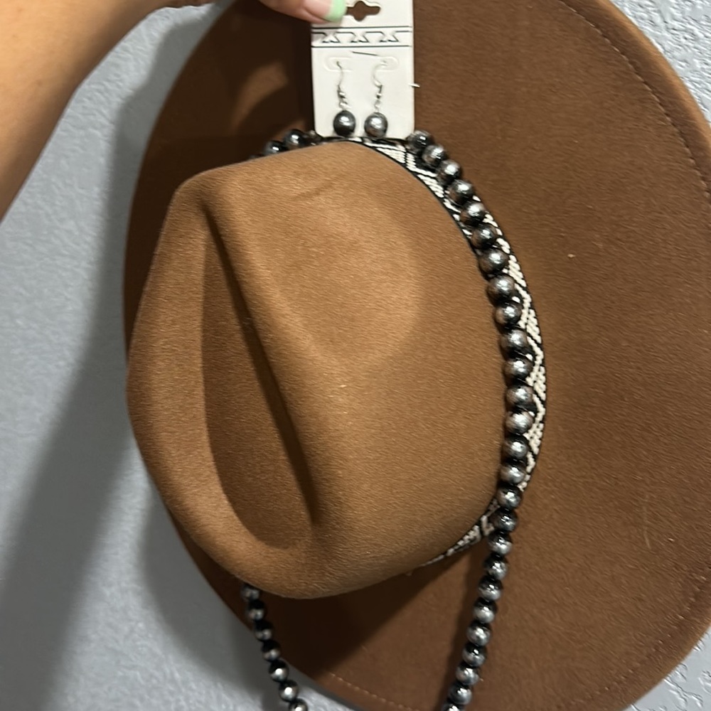 NWT bead necklace and earring set! - Picture 3 of 5